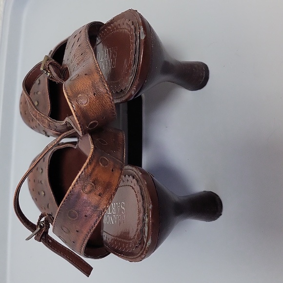 FRANCO SARTO farling brown round toe strap heels - Picture 7 of 7